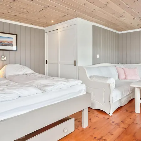 Gorgeous In Berger With House Sea View *